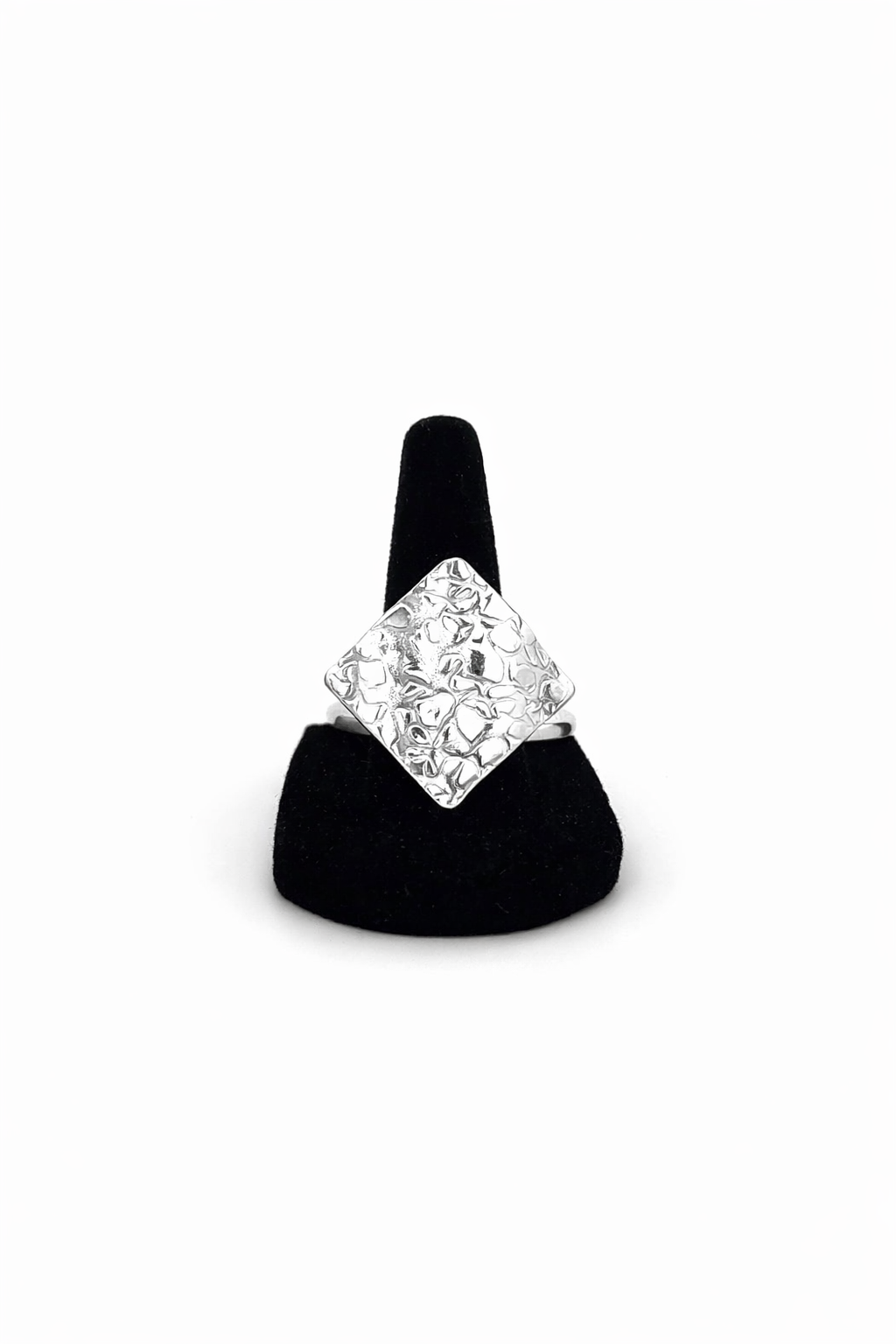 Sylva Petra Ring