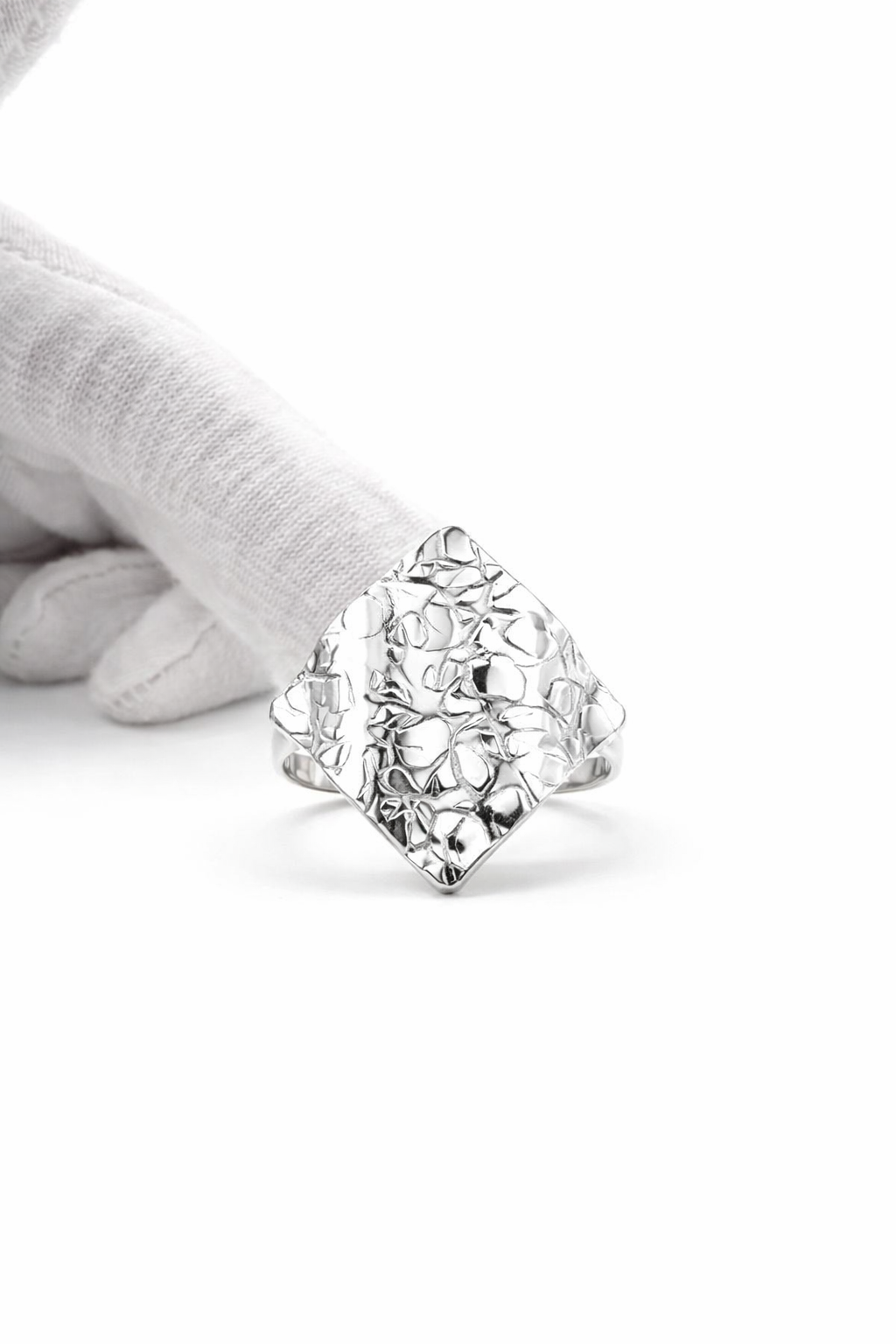Sylva Petra Ring